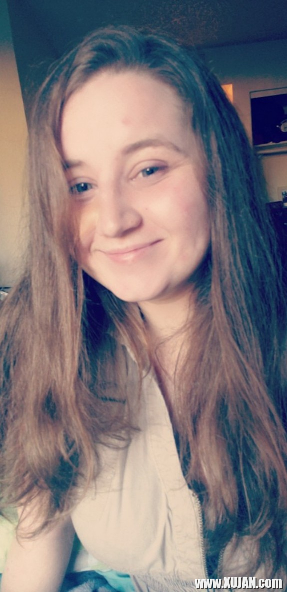 Bayts arajin kitrony dazhan selfi e vertsnum - Photo #2717041