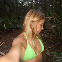 Florida Blonde Bikini Thongs ev Topless bolor 4 vacharqi striptizy hanrutyan mej