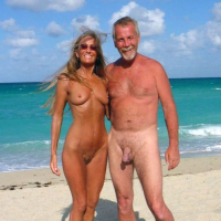Merk nudistner poqr krtsqerov