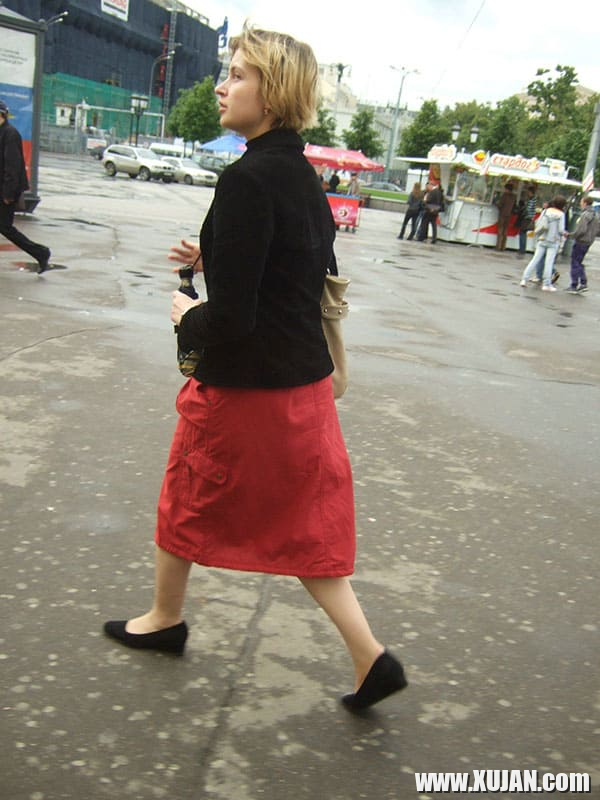 Taqnvats tesakhtsik poghotsum rus aghjiknerin phetuyqi hamar - Photo #2723995