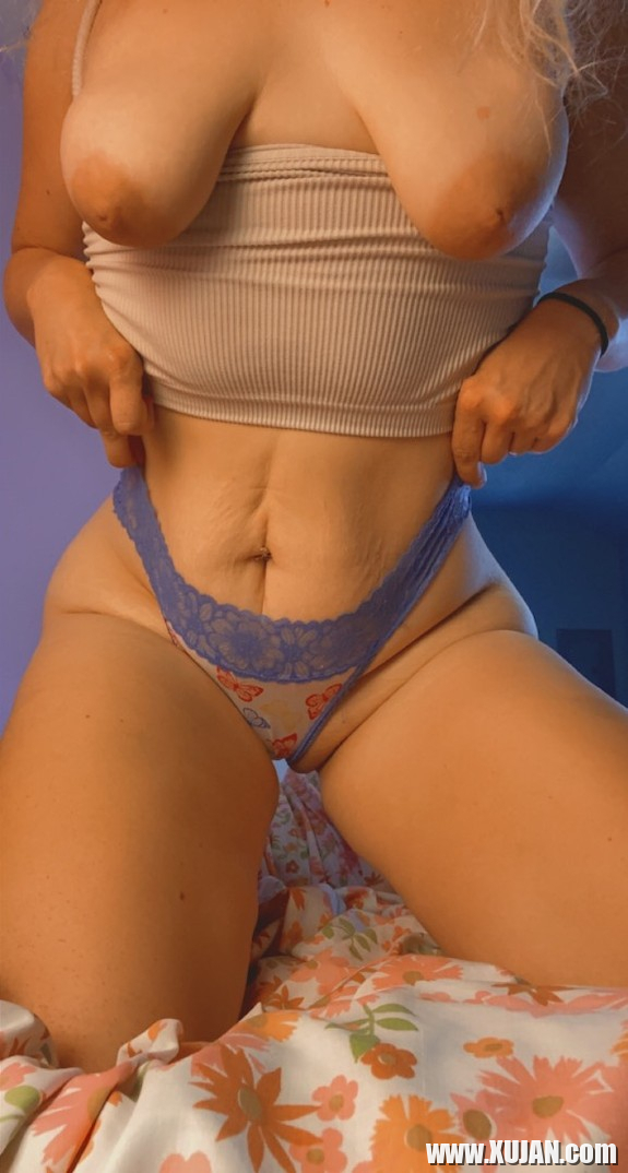 Pawg Ass Blondie tsutsadrum seqsual korer - Photo #2724407
