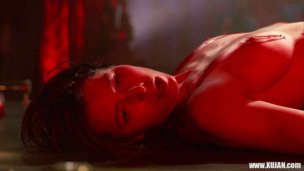 Jessica Biel tits and ass exposed in her movie Powder Blue - Photo #2724818