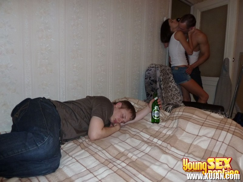 Two russian teens fuck and suck a lucky guy in bed - Photo #2727601