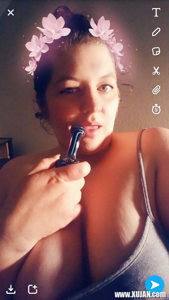 Ov e uzum tsitsaghel ev kutakel im mets geghetsik krtsqerin - Photo #2730910