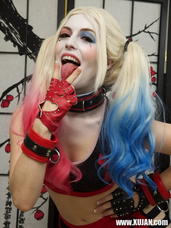 Harley Quinn Cosplay Emilia song - Photo #2732758
