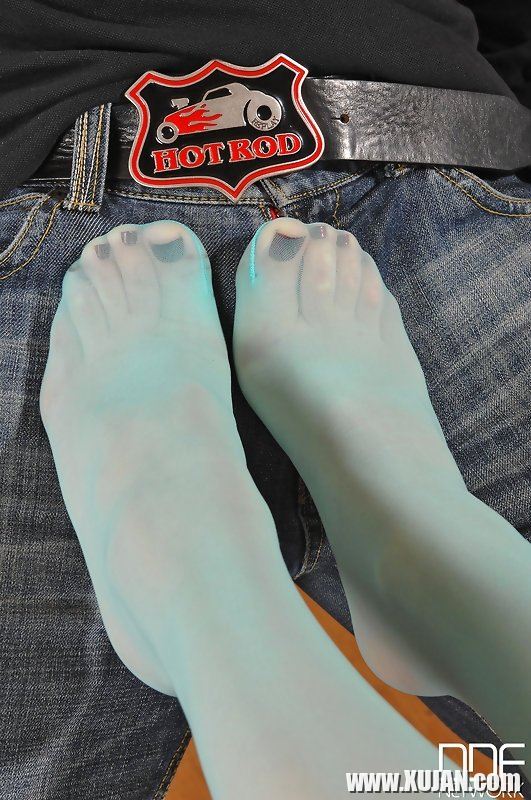 Artadprotsakan gortsoghutyunner studentteacher footjob Erkinq - Photo #2738814