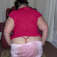 Fat arpi kiny pkhrunatsnum e pantonneri mijov