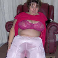 Fat arpi kiny pkhrunatsnum e pantonneri mijov