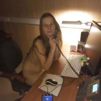 Rus gortsynkernery ashkhatum en ashkhatanqi mej