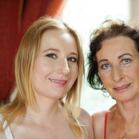 Tia Malkova Lesbian sex with floppy Tits Granny