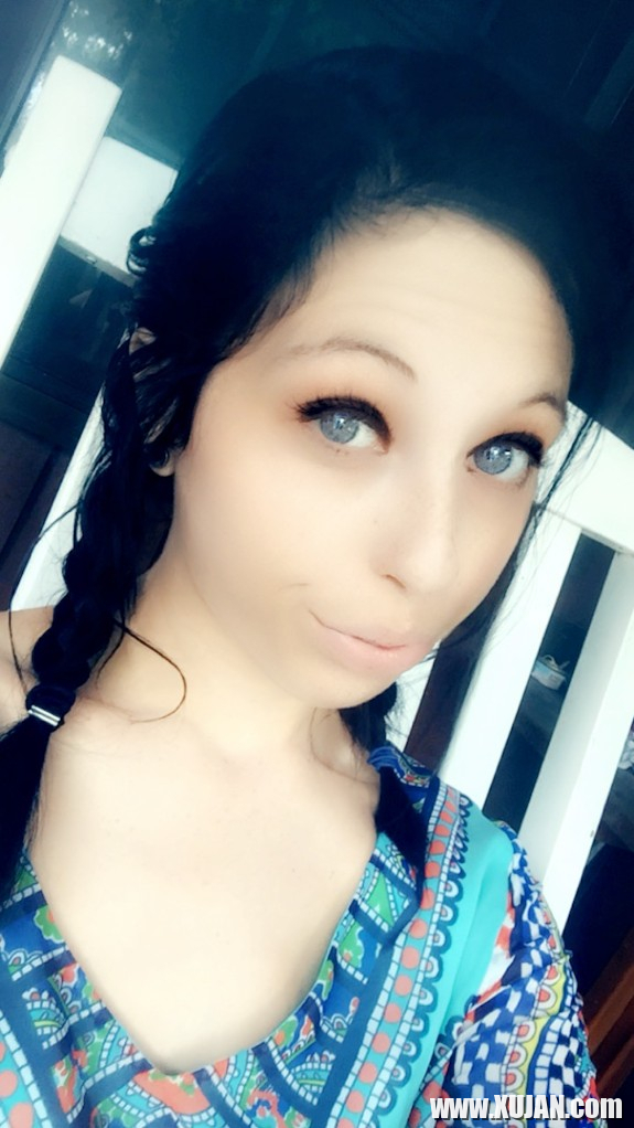 Selfie Addict Ill sharunakeq avelatsnel ays meky - Photo #2751290