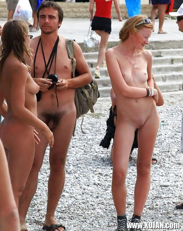 Nudist yntaniqnery loghapum arevayruq en ev lusankarel merk - Photo #2752780