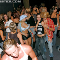 Horny slut Francesca Felucci spends some good time at the drunk party