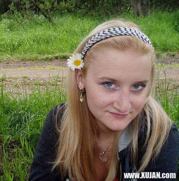 Eritasard khuly poghotsum ir berany vertsrets - Photo #2762909