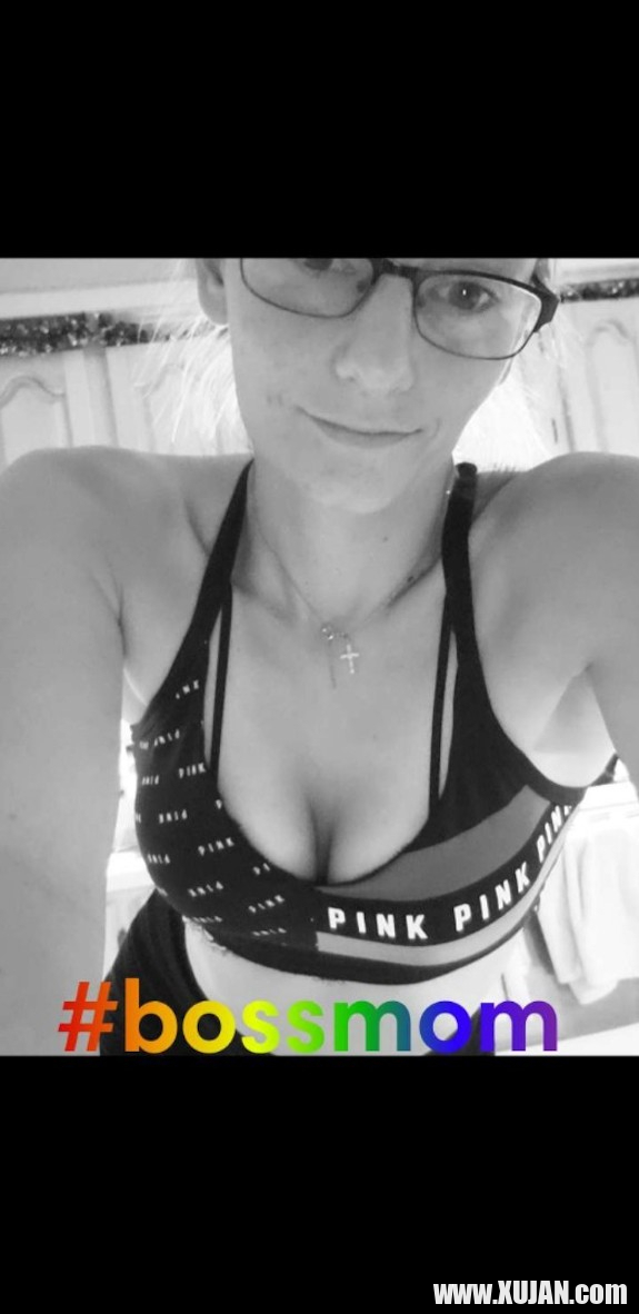 Super Sexy amachkot erkir MILF - Photo #2765323