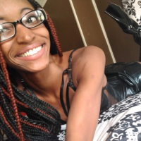 Nerqnazgestov eghjyur ev erotik Petite Ebony Ebony College usanogh