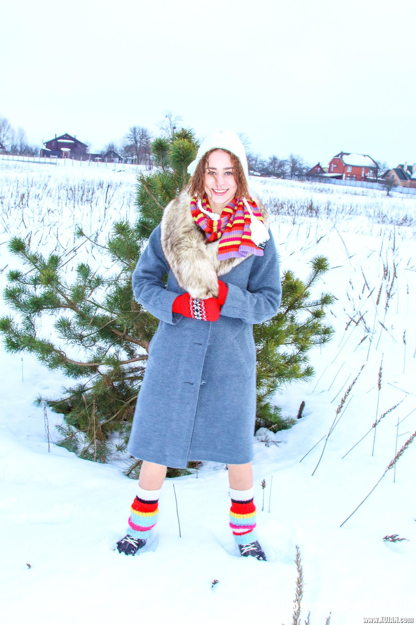 Sweet Natasha Shy shows off her body in the snow - Photo #2776269