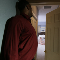 Bonnie Grey takes a black Dong in her shaved Pussy