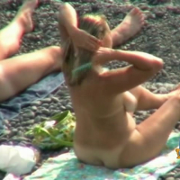 Geghetsik tesq unetsogh sheky ir bikiniin e dnum