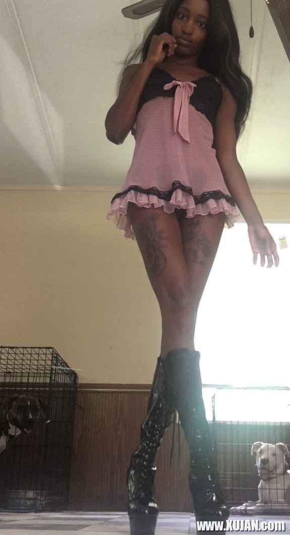 Ebony in Babydoll Dress ev Stilettos - Photo #2784456