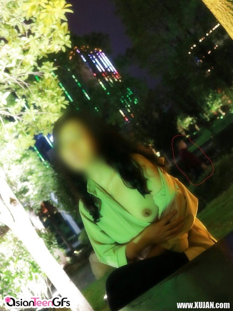 Asiakan aghjiky metsatsnum e ir krtsqery hanrutyan mej - Photo #2795714