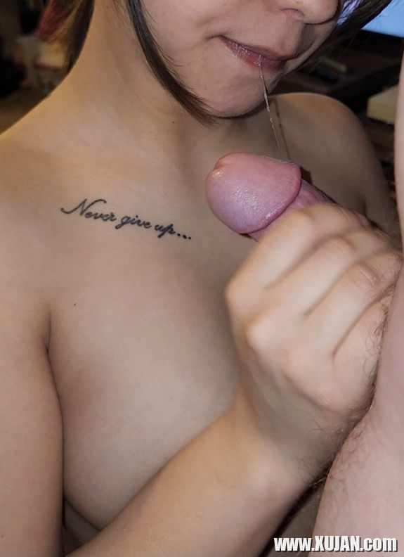 Teen Slut Sucking Cock - Photo #2799801