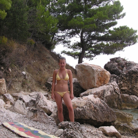 Aghjiknery drsum en bikinium ev arants dra