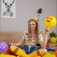 Blonde Teen y khaghum e menak