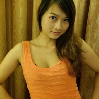 Sexy Young Babe n tsuyts e talis ir merk marminy