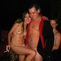 Russian Nudists i Swinger kusaktsutyuny bnutyan mej