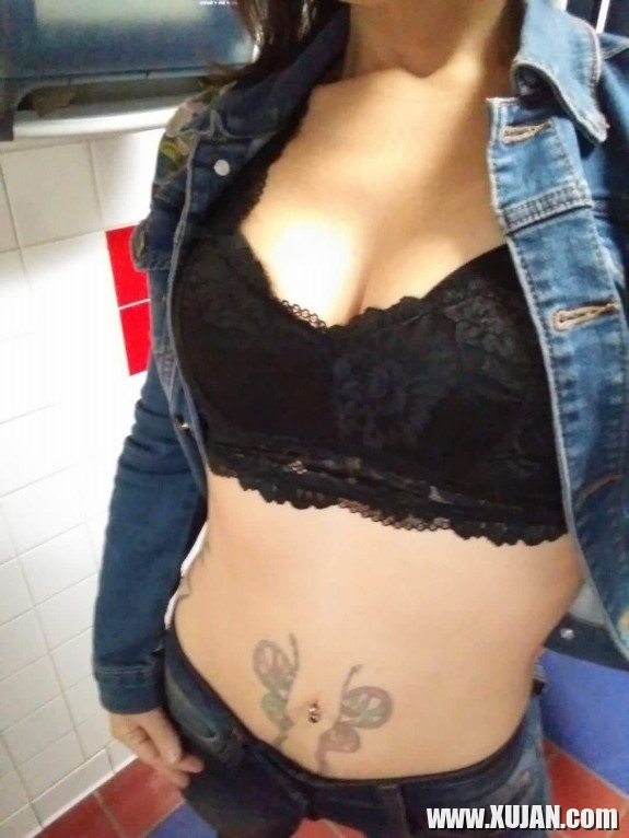 Selfie Queen - Photo #2807759