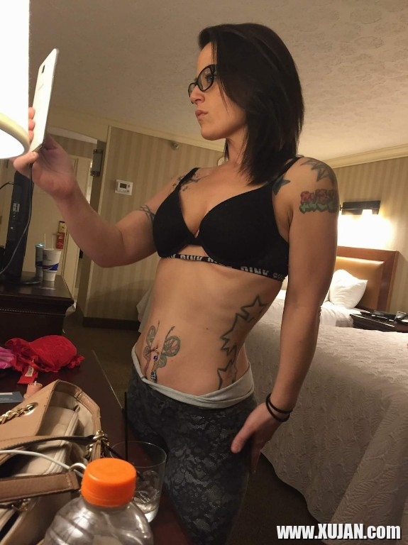Selfie Queen - Photo #2807760