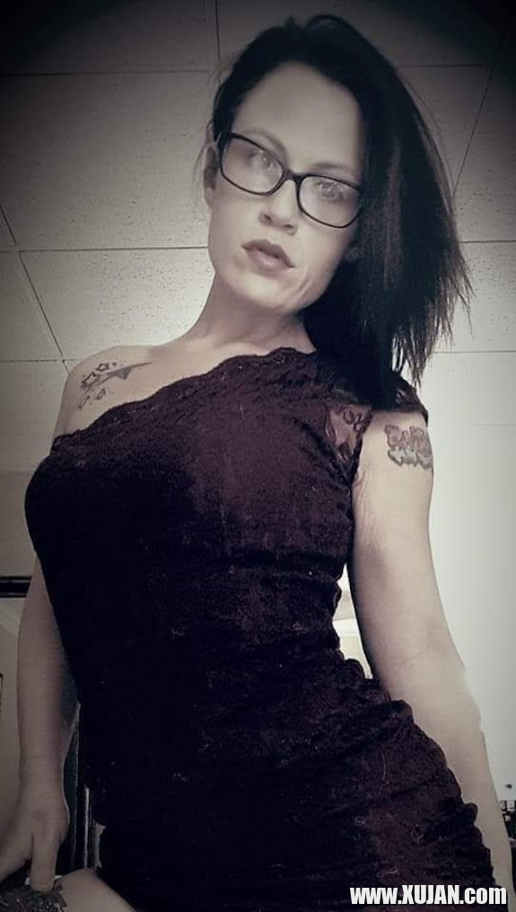 Selfie Queen - Photo #2807762