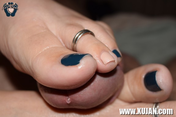 Wifes Teal and Tan Toe Footjob - Photo #2808561