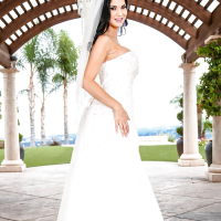 European MILF Jasmine Jae gets unclothed on her wedding day