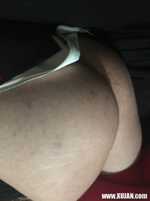 Nudes ev Lews - Photo #2810463