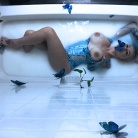 Milkbath Photoshoot