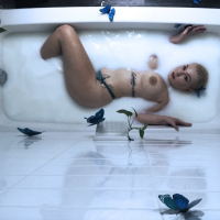 Milkbath Photoshoot