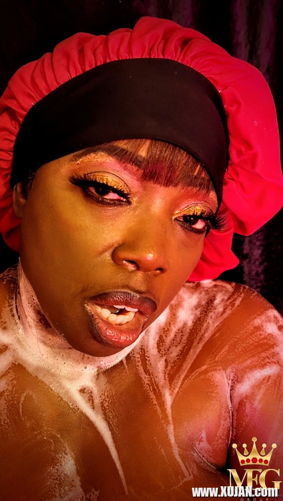 Mochaswallows Red Hot Momma - Photo #2819023
