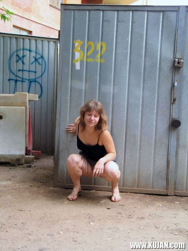 Pissing aghjiknery ynkan taqnvats tesakhtsiki mej - Photo #2820528