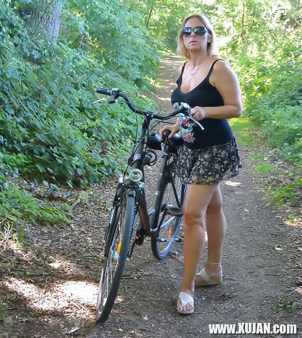 Bike Boobs y antarneri mijov pttvogh pornikov - Photo #2820570