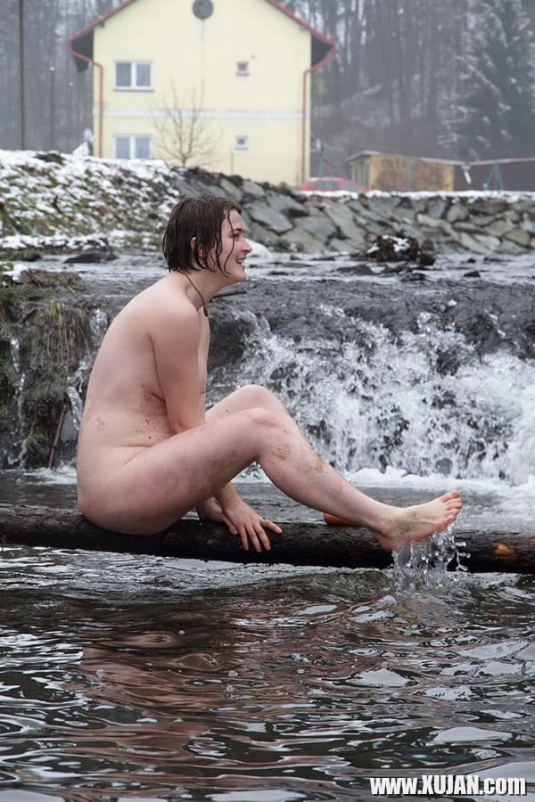 Yntanekan loghatsogh nudistner dzmrany - Photo #2825815