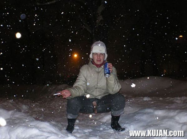 Aghjiky jinse paranotsov katvikov ksrtvum e pucy dzmrany poghotsum - Photo #2835597