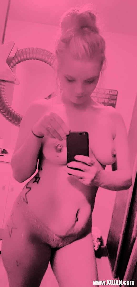 Minnie slut - Photo #2841160