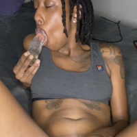 Ebony charpi katvik
