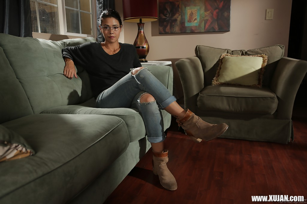 Dana Vespoli shows the amazing tits shes hiding under that shirt - Photo #2853986