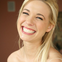 Stefani Morgan Gets Deep Screwed On Bed