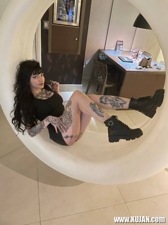 Goth Tattooed Model anvchar OnlyFans Bluebbeafree - Photo #2859416