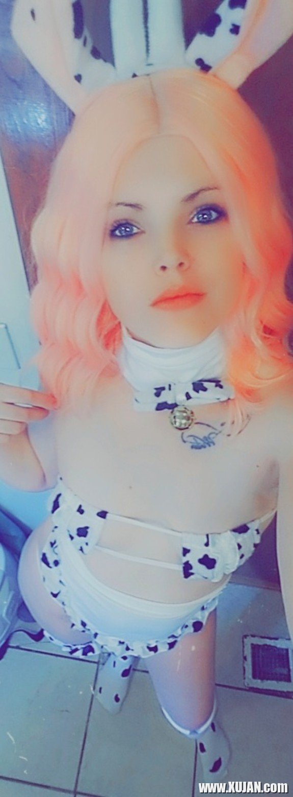 Sexy Horny Cowsuit Roleplay - Photo #2860138