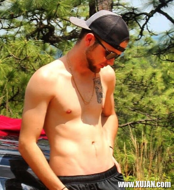 26 tarekan hin modely 9 dyuym veiny kliryov - Photo #2868512